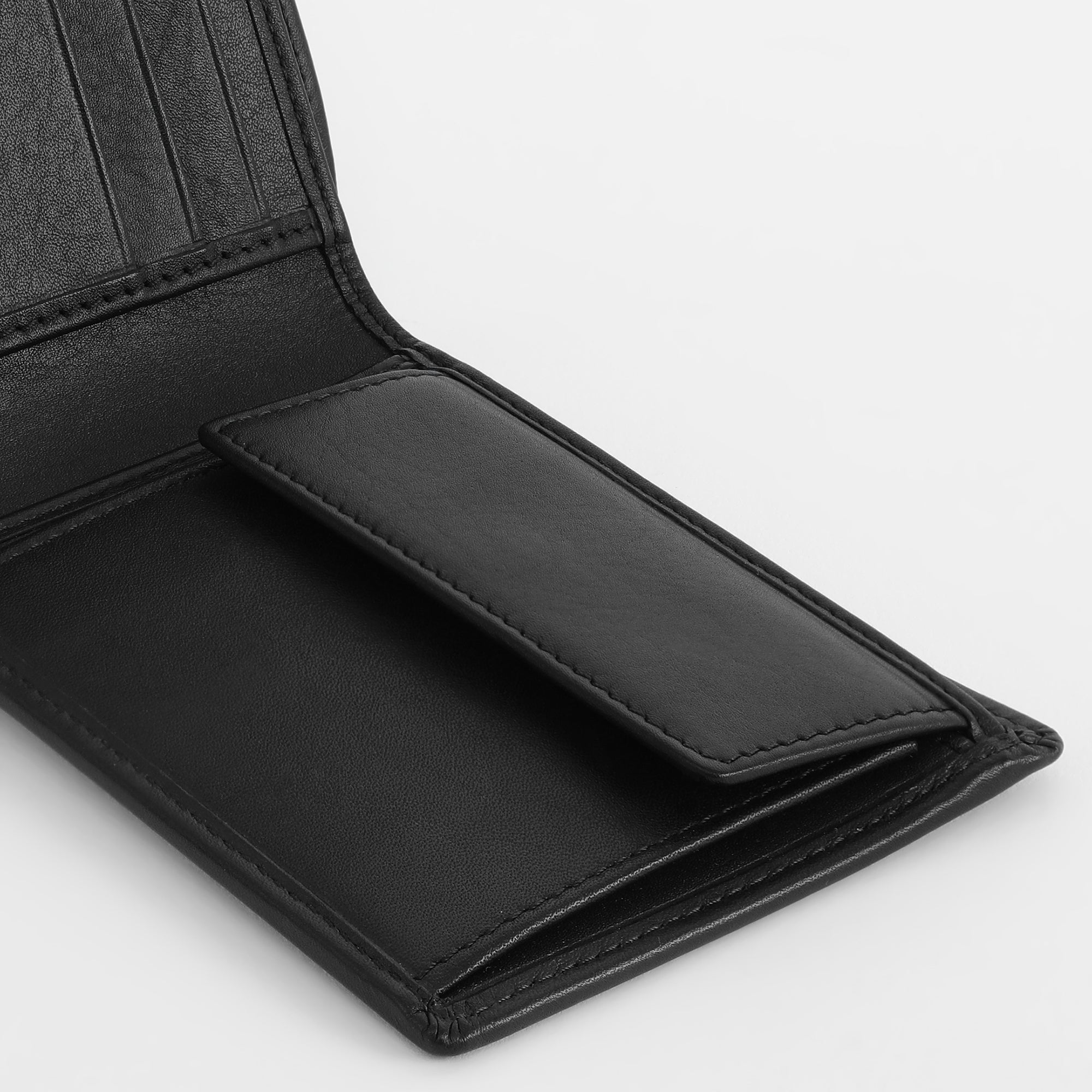 premium leather bifold wallet in black color
