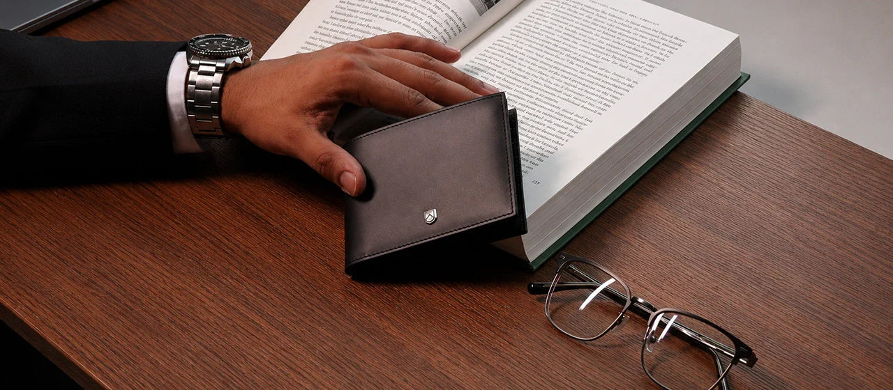 MEN'S LEATHER WALLET